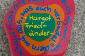 Wunderschön bemalter Stein